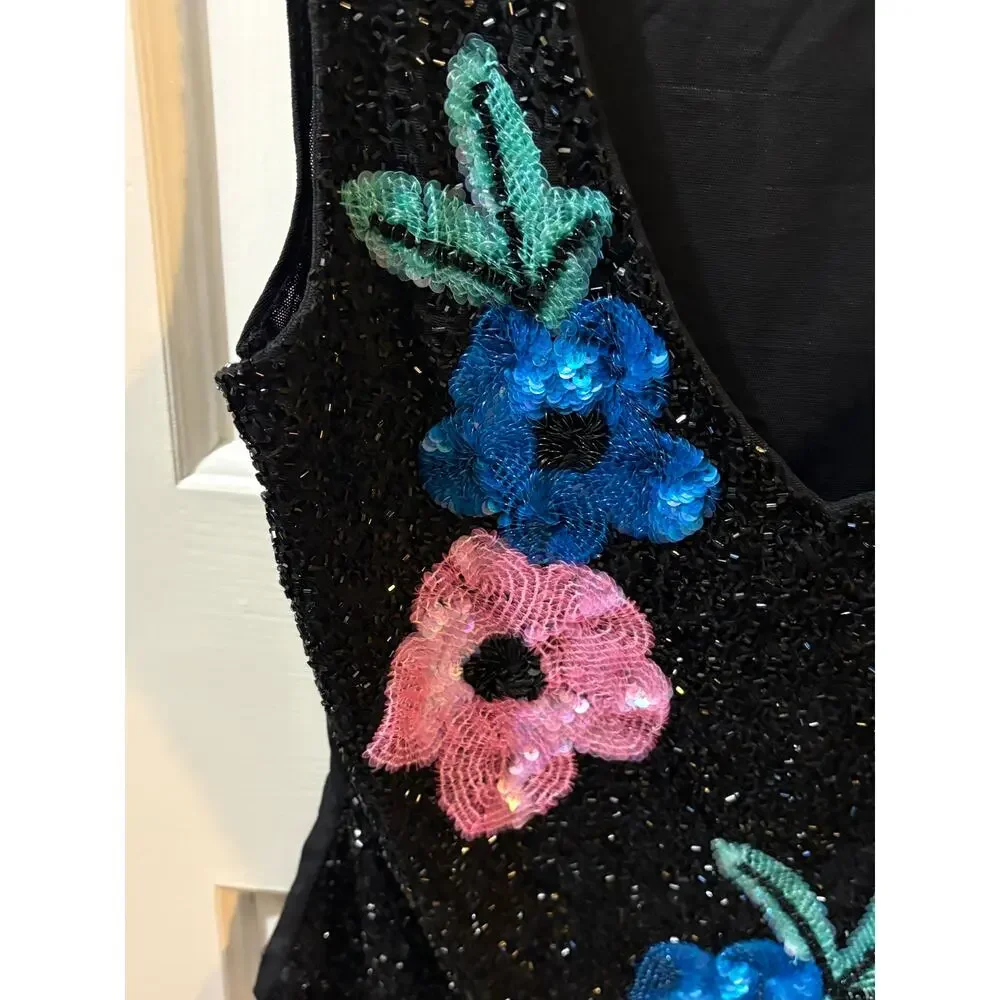 NWOT Vintage Cache Vintage Beaded sequin flower sleeveless top m - Picture 4 of 4